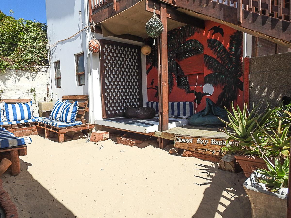 Mosselbay Backpackers Hostel มอสเซิลเบย์ ภายนอก รูปภาพ